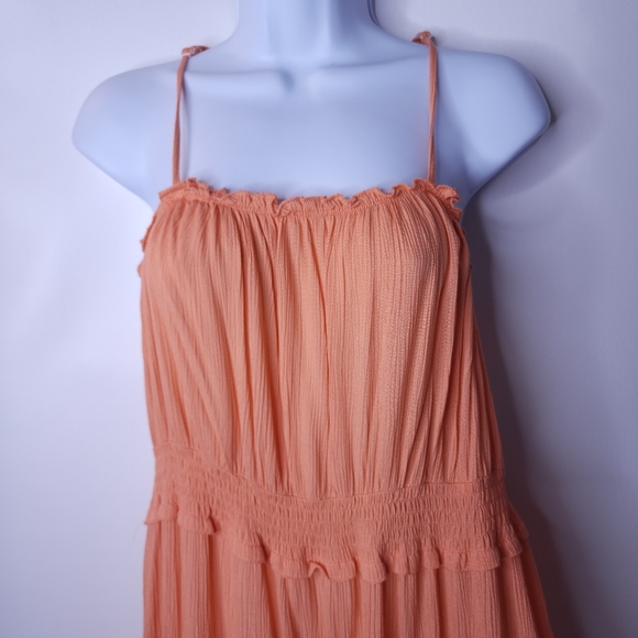 Hot Kiss Sun Dress Tiered Peach Coral Smocked Size Large Adjustable Straps NWT - Picture 3 of 11